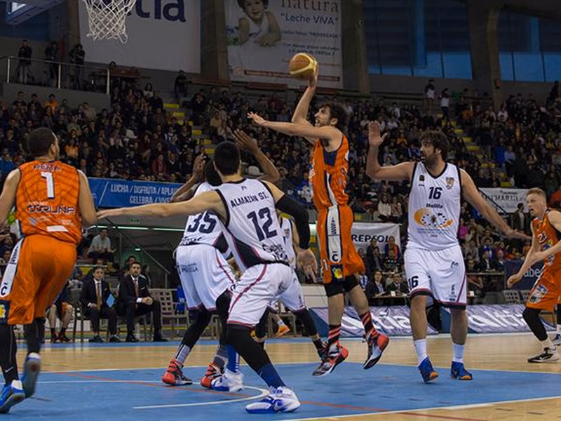 Coruña y Huesca dejan contra las cuerdas a Melilla y Burgos