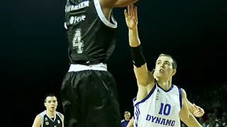 Los nuevos se lucen en la puesta de largo de Bizkaia Bilbao Basket