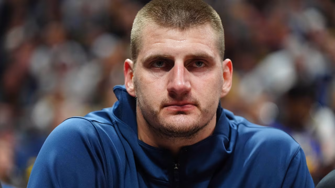 La surrealista reacción de Jokić tras recibir su tercer MVP