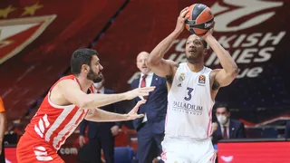 El “factor Tavares” y los puntos de Randolph le dan la victoria al Real Madrid (67-73)