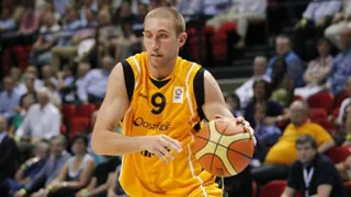 Matt Lojeski, relevo de ‘Pap’ en Olympiacos; Lietuvos firma por partida doble