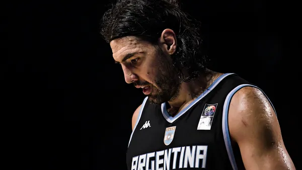 Luis Scola y Brandon Jennings, cortados en Nueva York