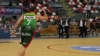 LEB ORO Playoffs 1/2 Final J2: La esperada final gallega en peligro, habrá tercer partido