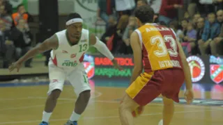 Liga Turca (J9): Galatasaray deja su imbatibilidad en Karsiyaka. Efes cae ante el TED Ankara de Penney. Jermareo Davidson debuta a lo grande con Antalya. La rocambolesca historia de Cemal Nalga