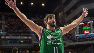 Dani Díez renueva su contrato con Unicaja