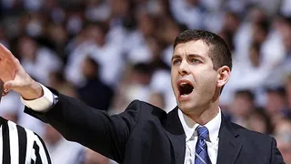 Los Celtics contratan a Brad Stevens como entrenador jefe