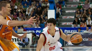 San Miguel y Markovic, dos bases de futuro para el PE Valencia