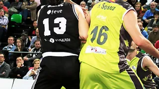 La línea exterior de Gescrap Bizkaia acaba con un Blancos de Rueda Valladolid que soñó con dar la sorpresa en Miribilla