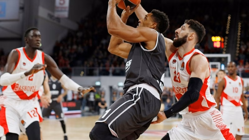 El Baskonia no levanta cabeza y vuelve a perder 78 a 72 frente al Brose Bamberg