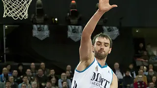 Begic firma con Olympiacos; Valters, a Ankara. David Moss, el deseado. Pesic quiere a Nole