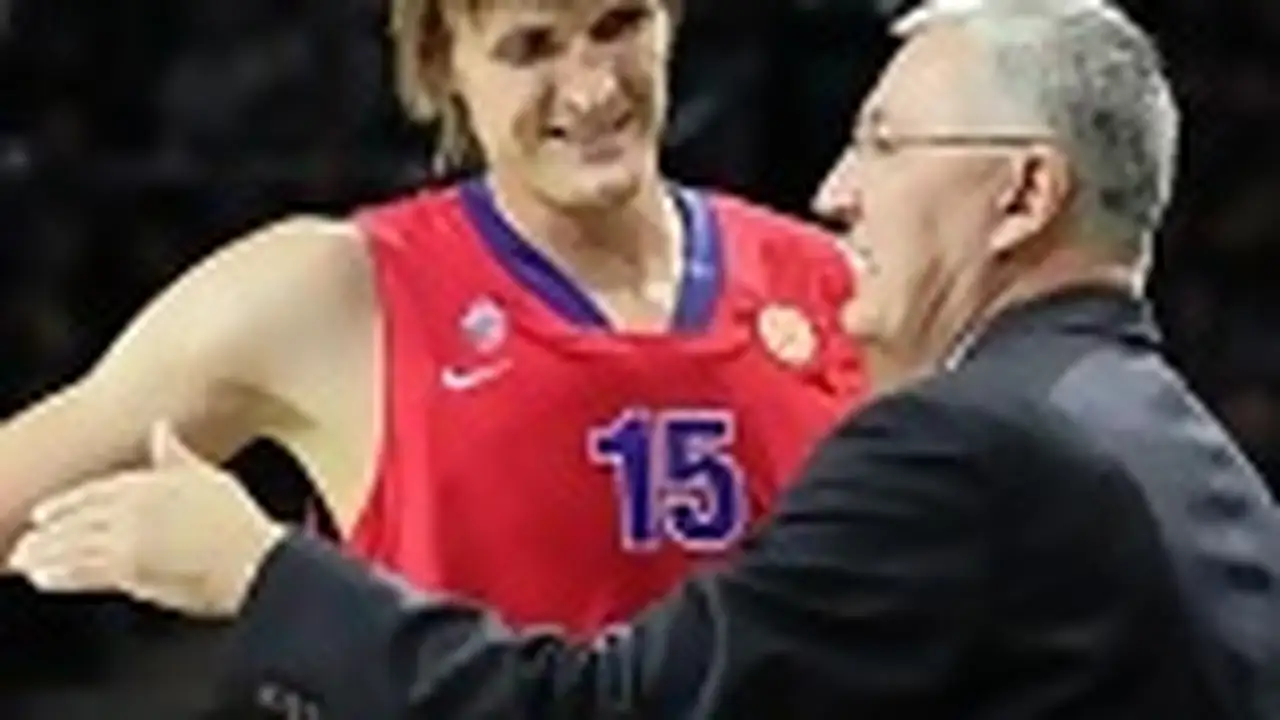 Liga rusa PBL (J1): Victoria de un CSKA que espera el debút de Kirilenko en liga; Spartak Primorye da la sorpresa y vence al Unics Kazan; un Khimki repleto de overseas vence al Samara