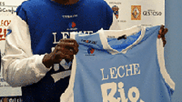 DeSean Hadley presentado como jugador del Leche Río Breogán