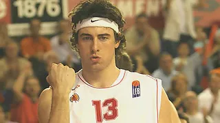 El Ricoh consigue retener a una de las sensaciones del año pasado, Craig Callahan, y ahora busca un alero fundamental