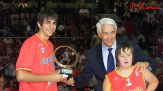 Premios a pares: Caminos paralelos llevan a Ricky Rubio y Alba Torrens a ser nombrados como mejores jugadores jóvenes de 2009 por FIBA Europa