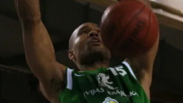 Ronald Clark es el alero que cierra la plantilla de Palencia Baloncesto