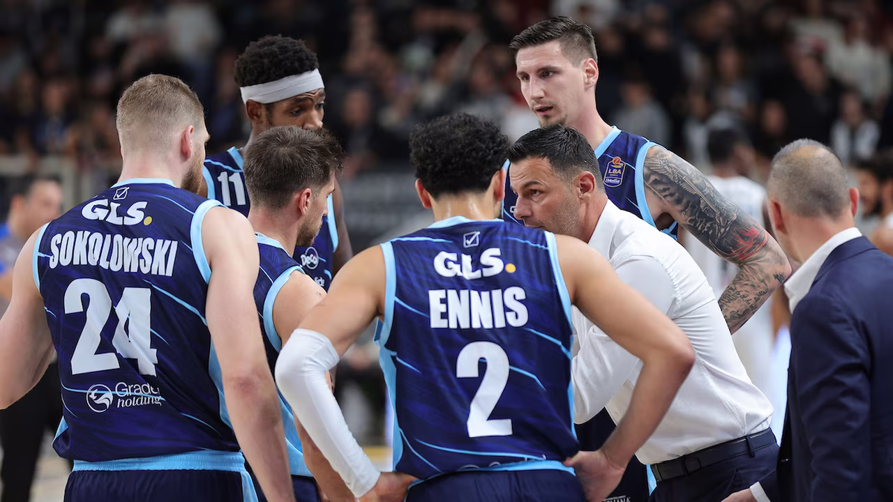 Cambios en en Napoli de Pedro Llompart, Milicic sigue y primer fichaje