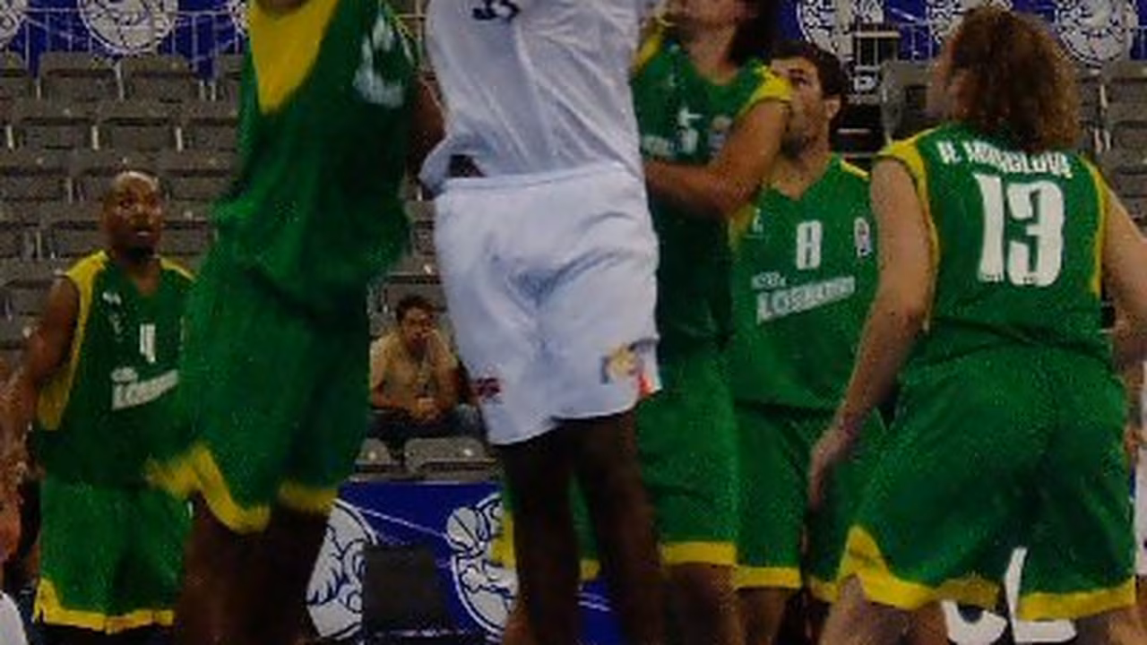 Grupo Capitol arrasa a un Lagun Aro en cuadro (81-53)