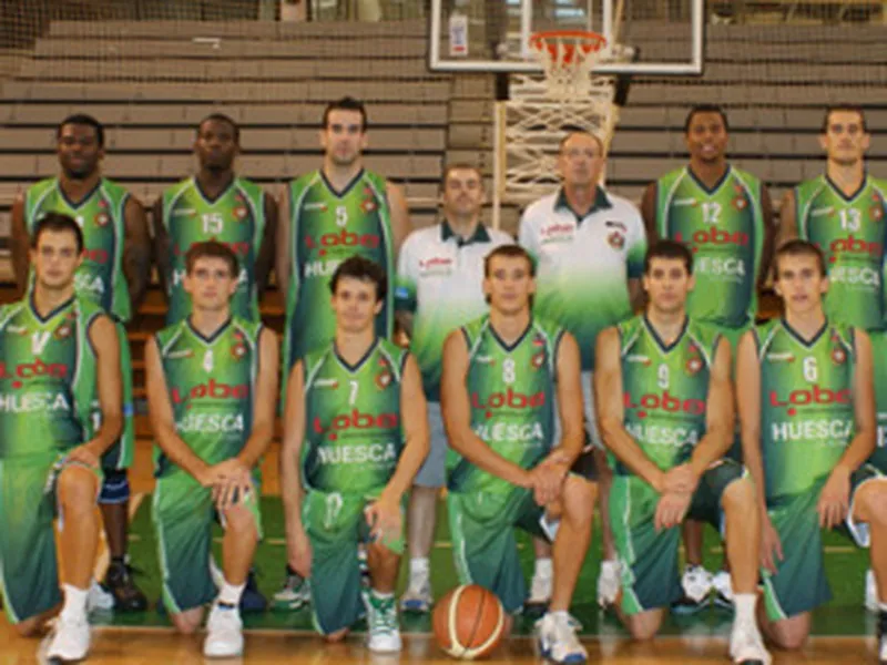 LEB Plata, Grupo A – J.5: Huesca lidera en solitario mientras que Caja Rioja se da un homenaje. Stevie Johnson iguala la mejor marca en el MVP (Quiniela abierta)
