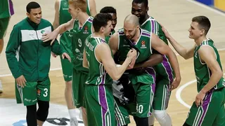 Despedida con sonrisa en el Carpena (87-85)