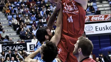 Euroleague Top 16 (J4) Nemanja Bjelica lidera a un Caja Laboral que sale ovacionado de la cancha del Fenerbahçe. Brown hiela El Pireo (y el cronómetro). Khimki, huelga a la japonesa