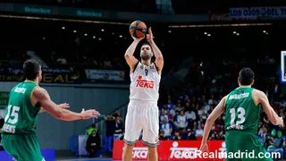 Felipe Reyes, una vez más, lidera a los blancos en la victoria ante Panathinaikos (83-65)