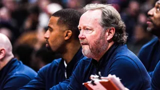 El pastizal que los Suns pagarán a Mike Budenholzer…¡ocho cifras!