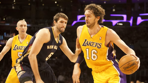 La leyenda de Pau Gasol y su dorsal 16 serán eternos en Los Angeles Lakers