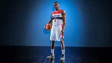 John Wall hace historia en Wizards; Ricky, dos partidos más out; Josh Smith, a China