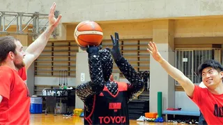 Toyota diseña un robot infalible en los tiros libres