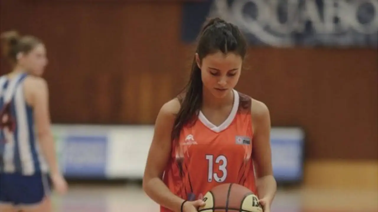 Laura Carrasco se compromete con Robert Morris University