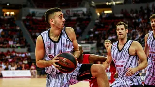 Montakit Fuenlabrada aprovecha el desacierto maño para ganar a domicilio (77-80)