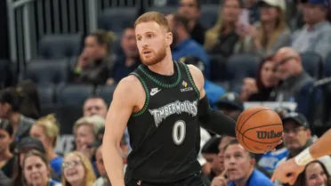 Minnesota supera a Denver y toma ventaja, Rudy Gobert aplasta a Nikola Jokic