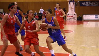 Perfumerías gana el clásico ante Rivas; UPV, el derbi vasco. Rezan, MVP