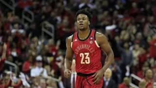 Analizando a Steven Enoch, la apuesta por físico NCAA de Monbus Obradoiro