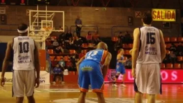 Adecco Oro J.18 (I): Melilla se queda helado en la noche burgalesa y CAI Zaragoza da el gran traspiés en Tarragona. Socas Canarias sigue imparable