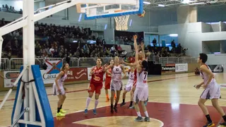 Rivas y Perfumerías no tienen piedad; Novo, MVP