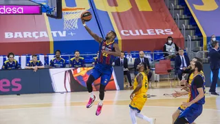 El Barça cumple el expediente disfrutando de la aportación de sus doce jugadores (91-63)