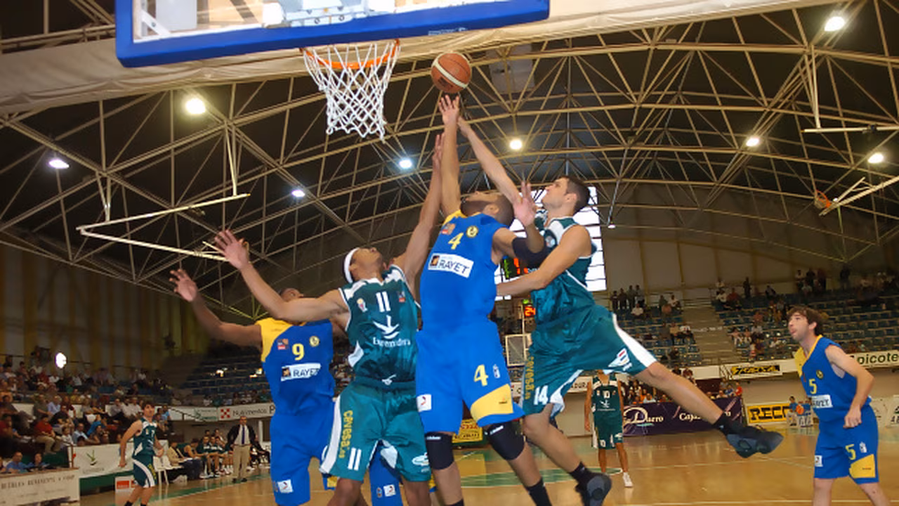 Resumen Adecco Plata (Jor. I): Regal FC Barcelona deja en 43 puntos a Illescas. Palizas de Clavijo y Promobys Tijola. David Mesa, MVP
