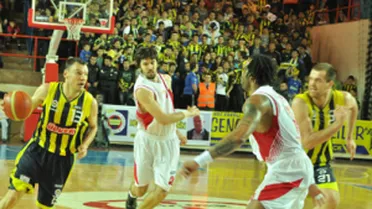 Liga Turca (J24): Efes Pilsen se recupera y a Fenerbahce no hay quien le tosa. Graves problemas económicos para Trabzonspor. Otro MVP para Ali Karadeniz (Michael Wright)