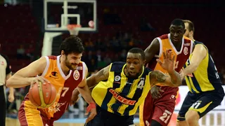 NDong lidera a Galatasaray. La mala suerte se ceba con Atsur. Mate del año en TBL2