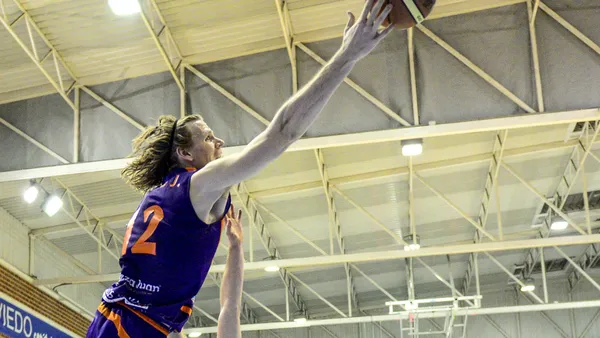 Swing ejerce de Jordan para anotar 42 puntos (48 val.) y doblegar al Leyma en la prórroga