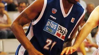 Torraye Braggs y Ellis Myles se mudan a la fría Rusia