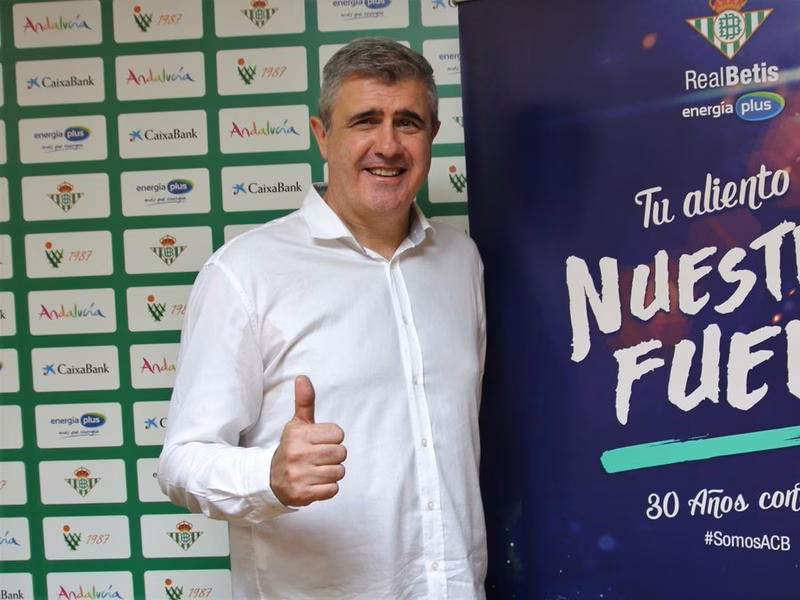 Óscar Quintana, nuevo técnico del Real Betis: “Hay que quitar piedras de la mochila”