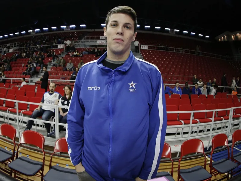 Efes gana a Fenerbahce; Heurtel ya está en Estambul. Clay Tucker, clutch