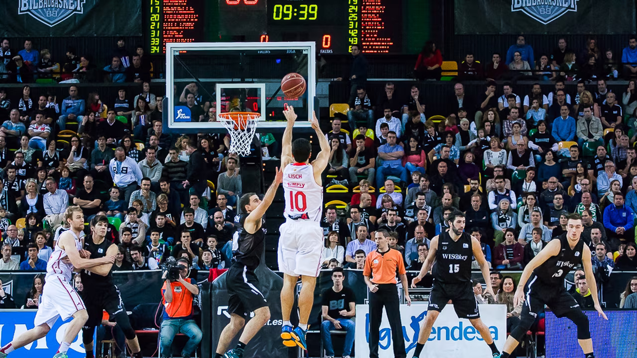 Lisch y Goulding abortan la remontada de Bilbao Basket en la jornada aciaga de Colom
