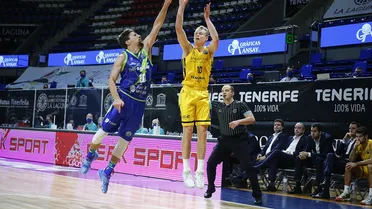 El Iberostar Tenerife logra el pase al TOP 16 con una fiesta de puntos (115-85)