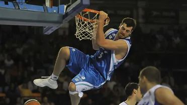 El aro como una piscina: el imposible acierto de Lagun Aro GBC puede con el rebote ofensivo de Menorca Basquet (87-96)