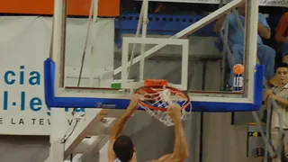 Josh Asselin firma dos temporadas con Ricoh Manresa y podria obtener la nacionalidad