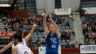 Después de una muy buena temporada en el Delteco GBC, Daniel Clark vuelve al ‘Fuenla’