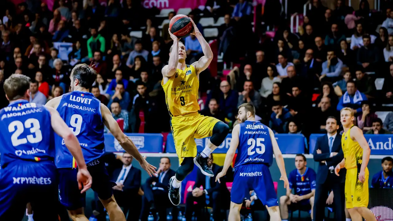 Un enchufado Santi Yusta da la victoria al Iberostar Tenerife ante un correoso Morabanc Andorra (76-86)